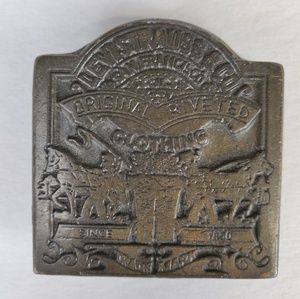 Levis Belt Buckle Cast Metal with Brass Finish